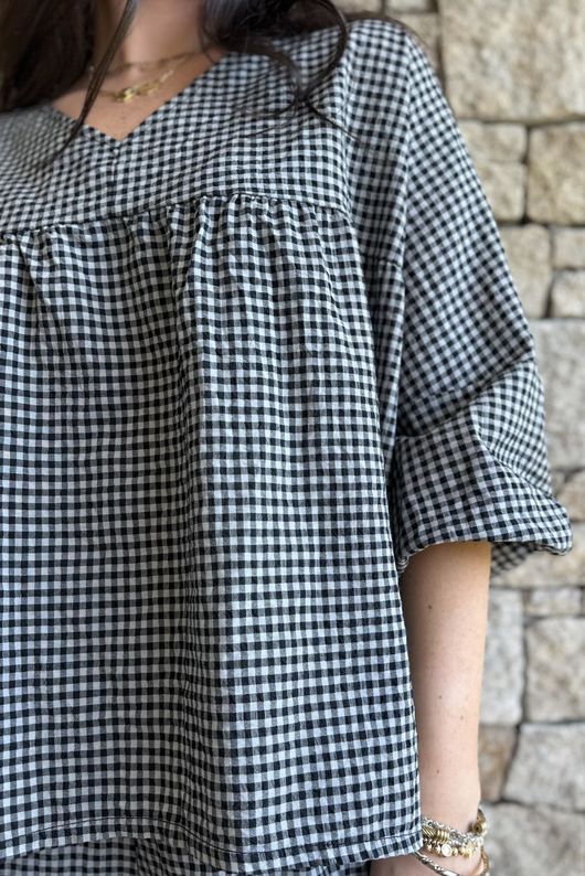 Arbi Gingham Peasant Smock Blouse Black